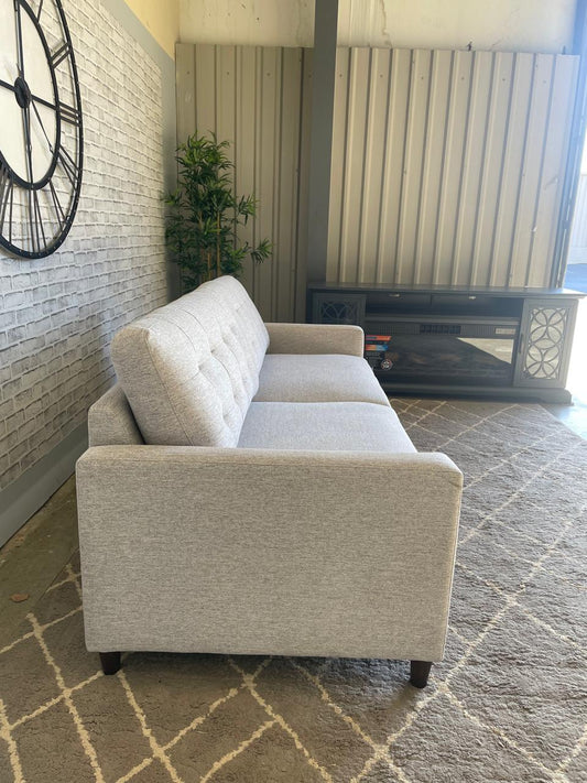 Thomasville Ella convertable floor model